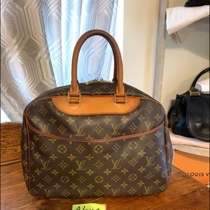 Authentic Louis Vuitton Deauville